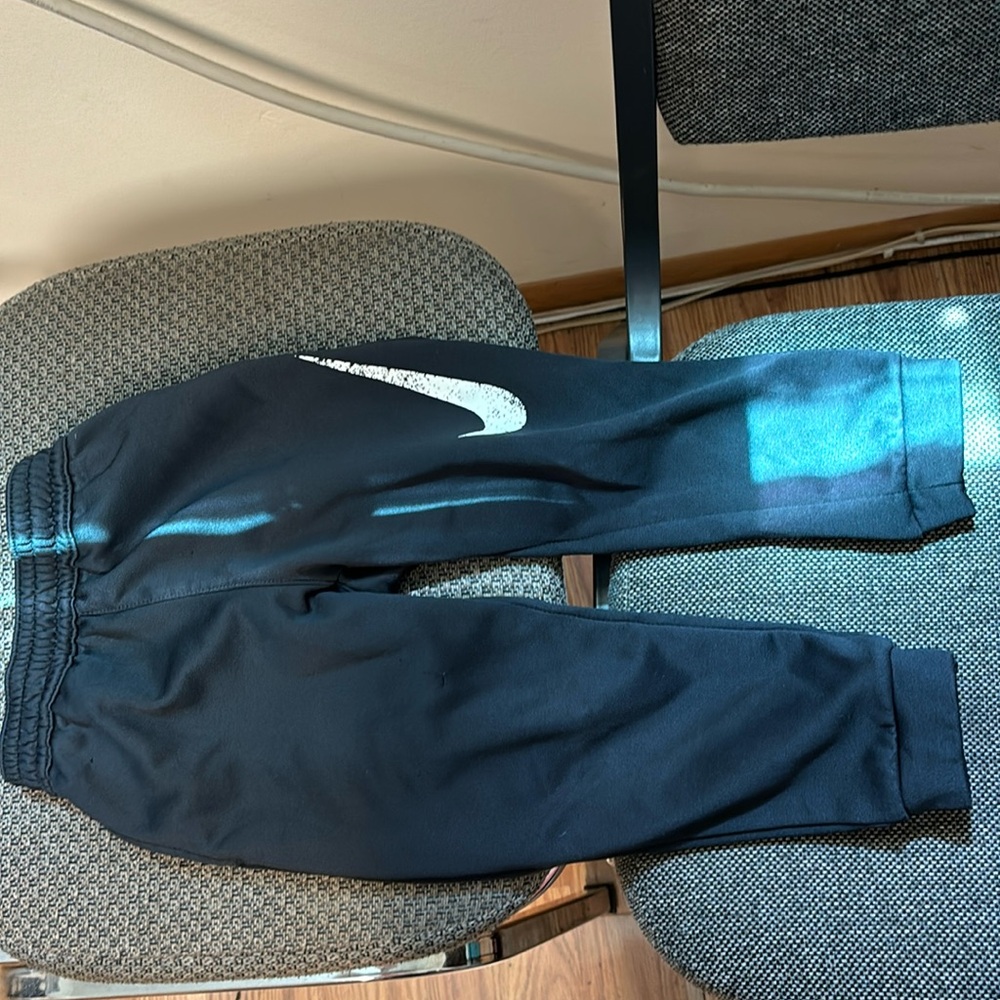 Boys nike 3t dri fit fleece